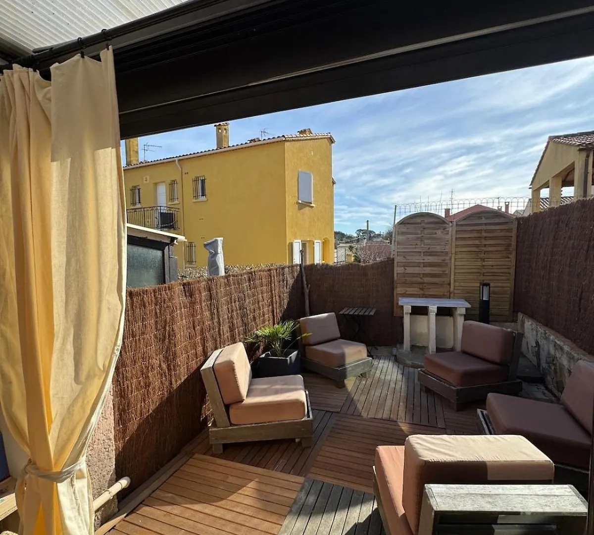 Charming Mini-Villa Sanary-sur-Mer Nyaraló